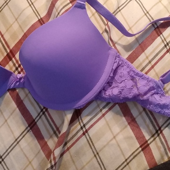 Bra lot - Picture 4 of 8
